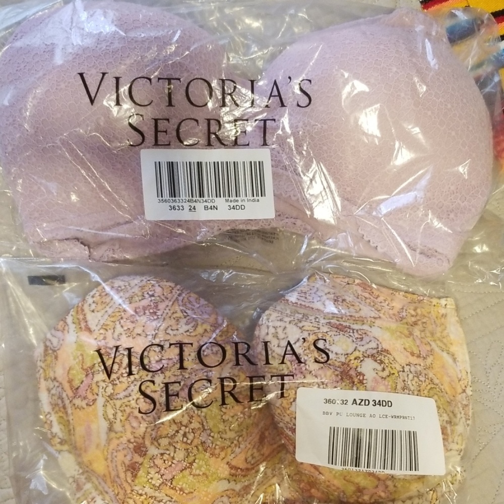 2 new n package Victoria's Secret wireless bras